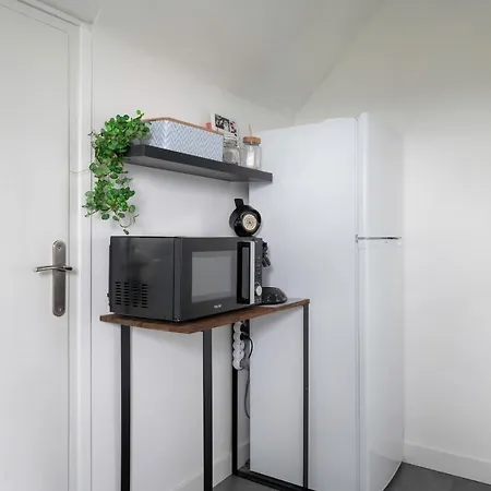 Pour 4 Proche Du Nau Lägenhet *